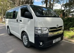 Toyota HiAce 2014 White