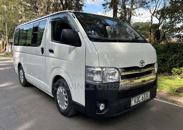 Toyota HiAce 2014 White - thumbnail 2