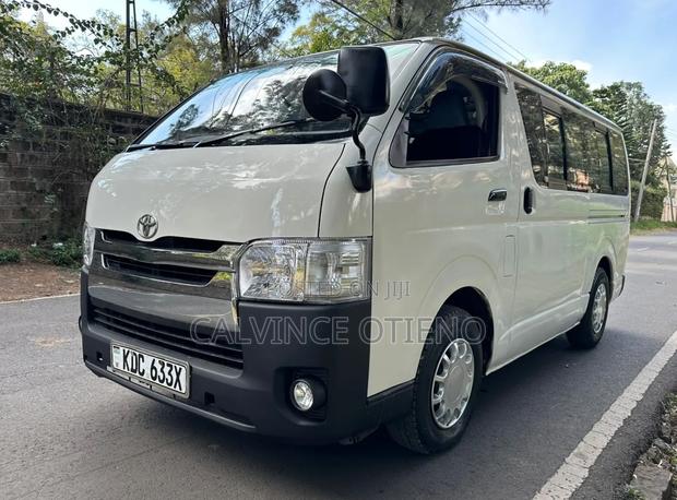 Toyota HiAce 2014 White - thumbnail 3