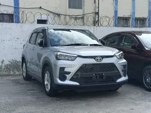 Toyota Raize 2019 Silver