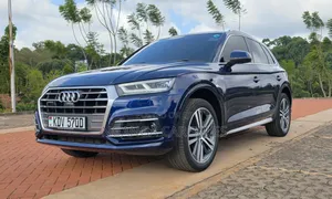 Audi Q5 2018 Blue