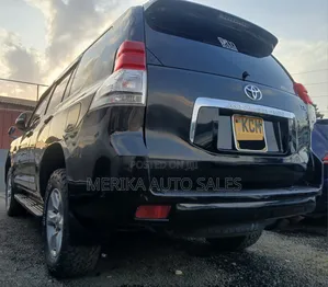 Toyota Land Cruiser Prado 2011 Black