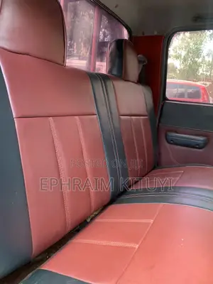 Toyota Hilux 1998 Red