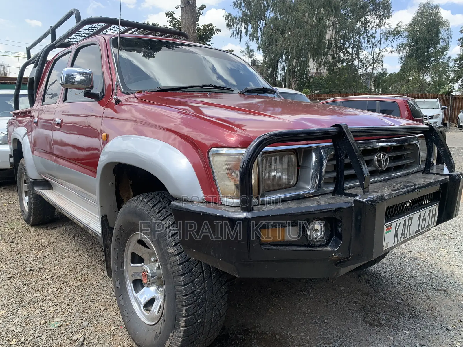 Toyota Hilux 1998 Red