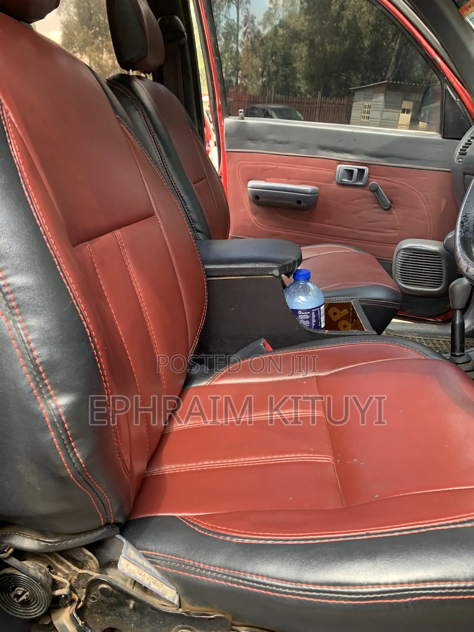 Toyota Hilux 1998 Red
