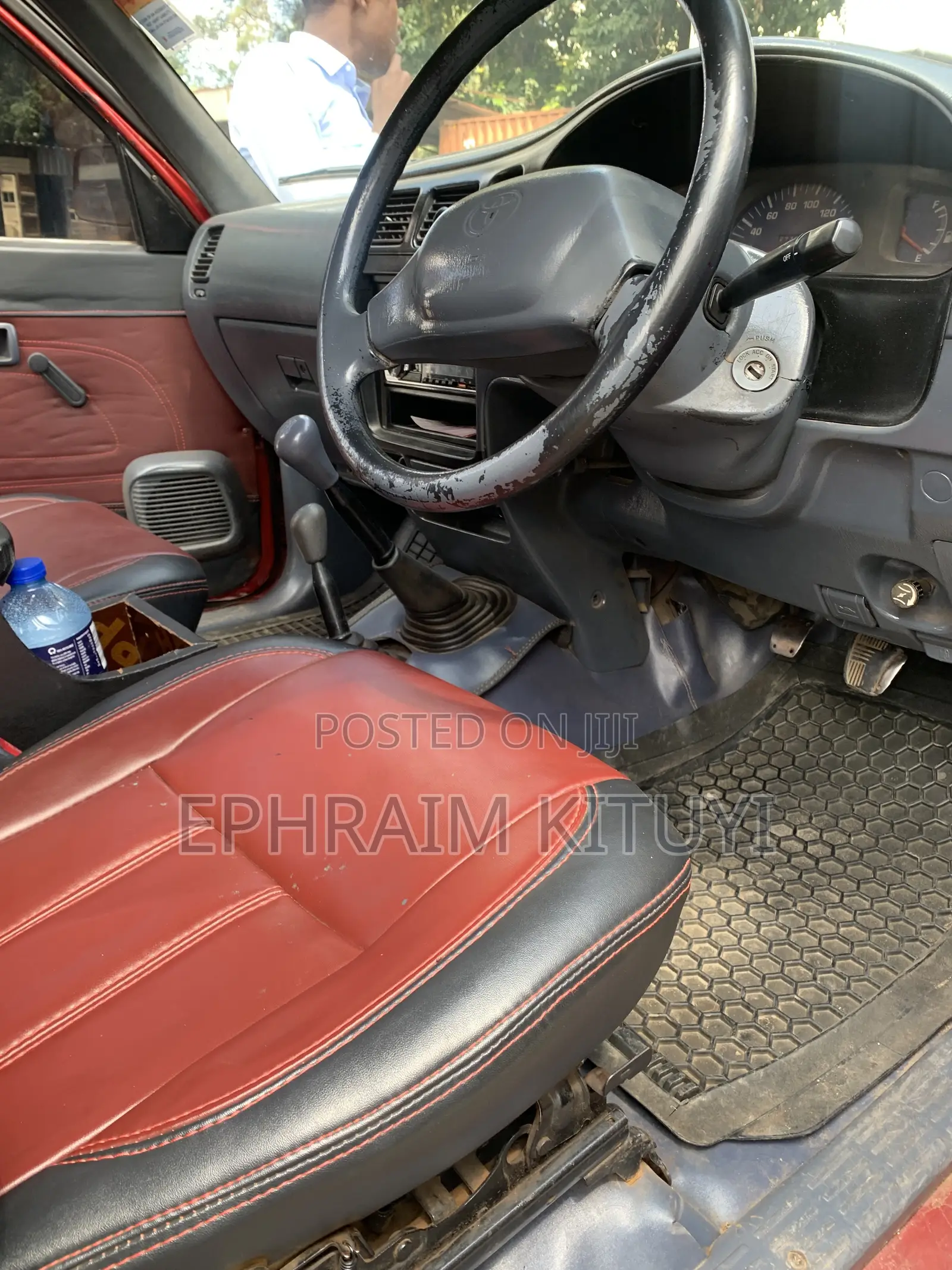 Toyota Hilux 1998 Red