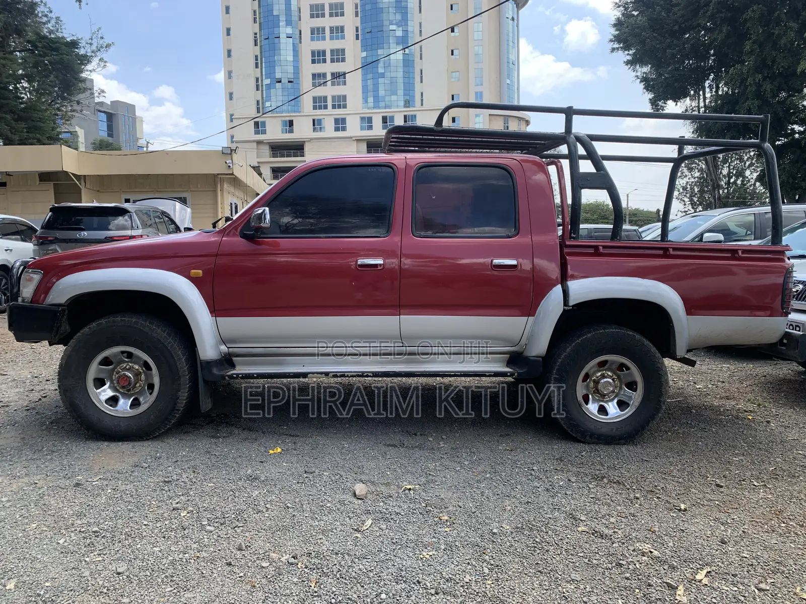 Toyota Hilux 1998 Red