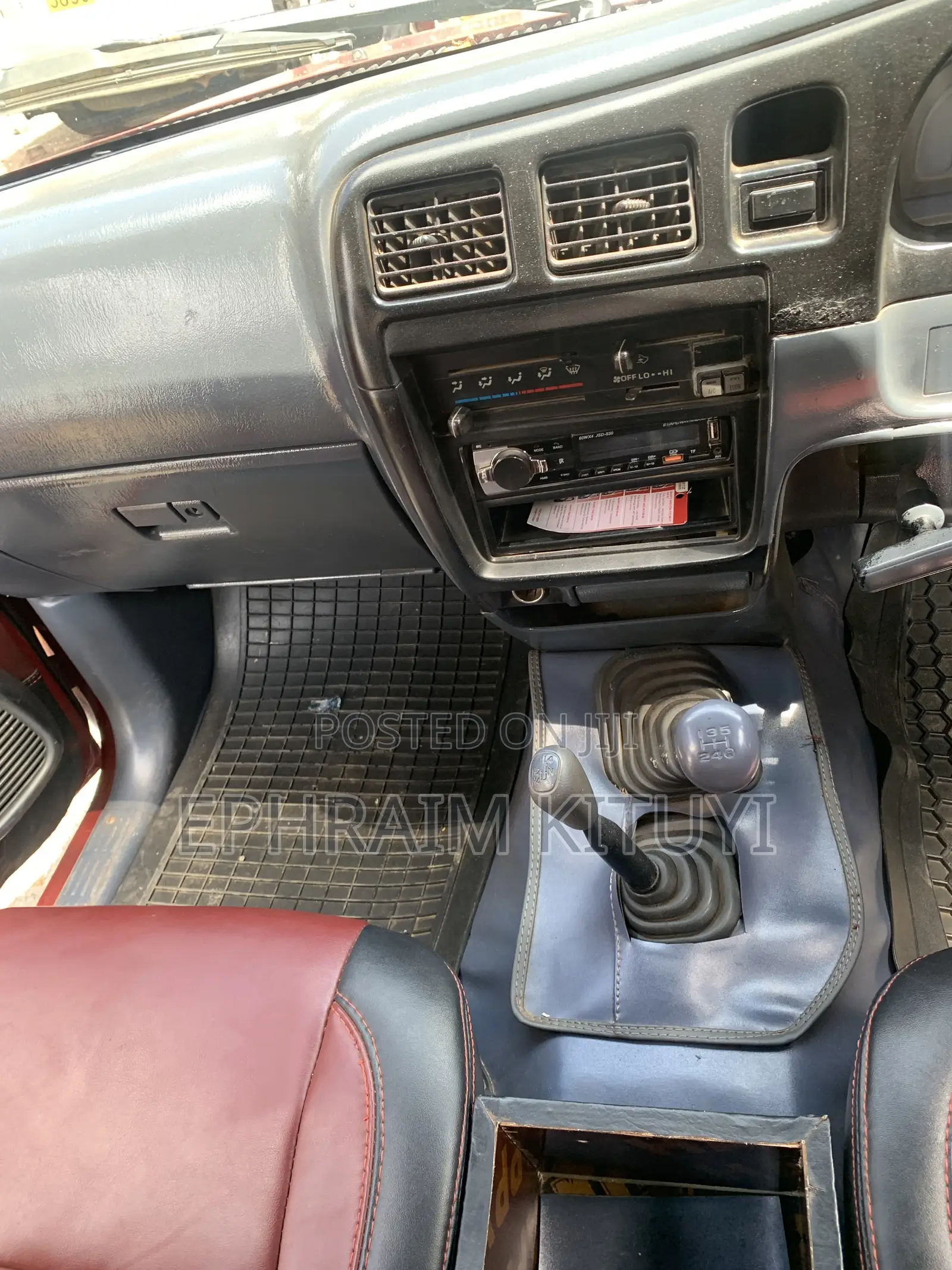 Toyota Hilux 1998 Red