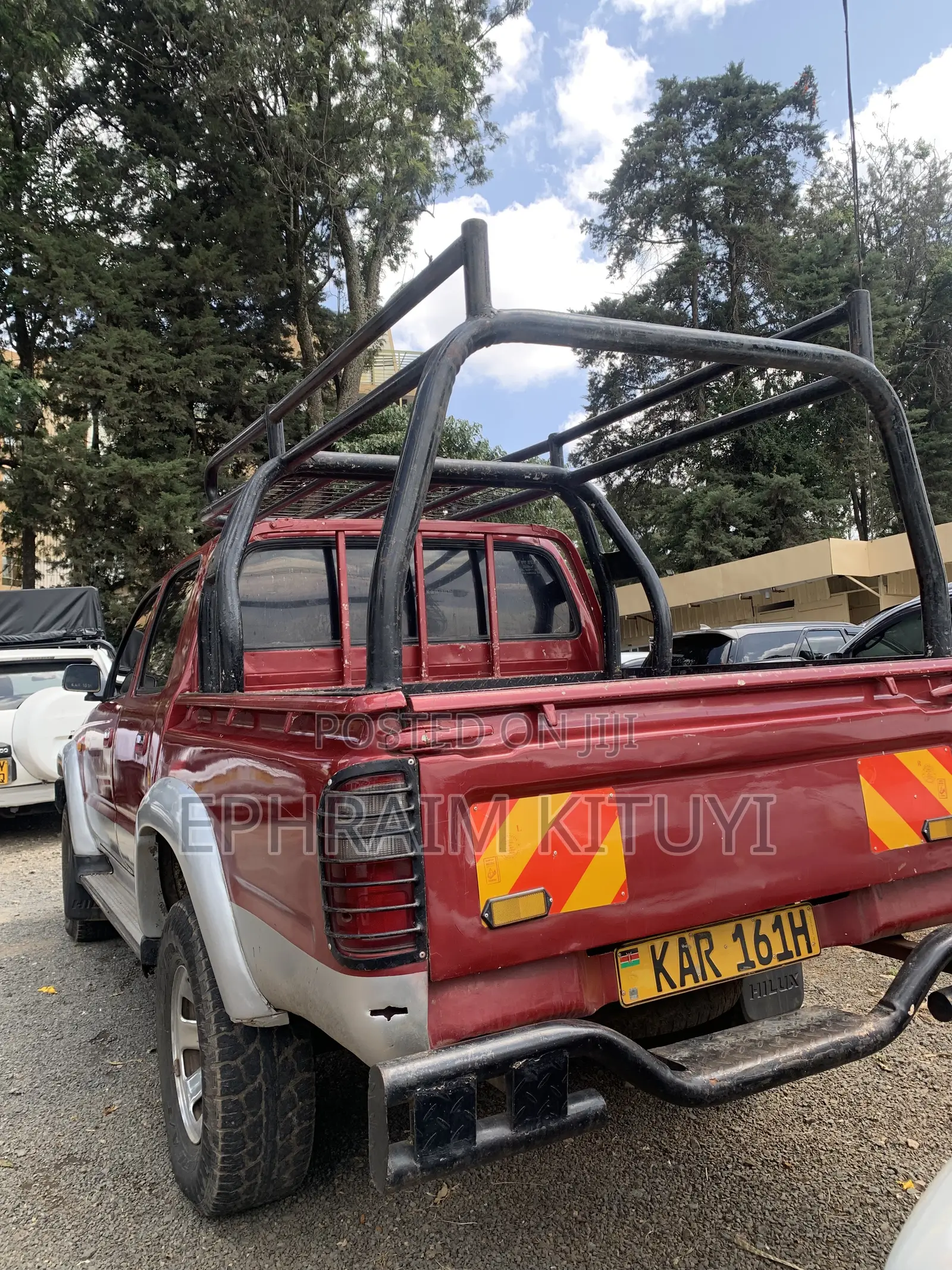Toyota Hilux 1998 Red