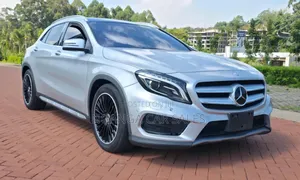 Mercedes-Benz GLA 250 2017 Gray
