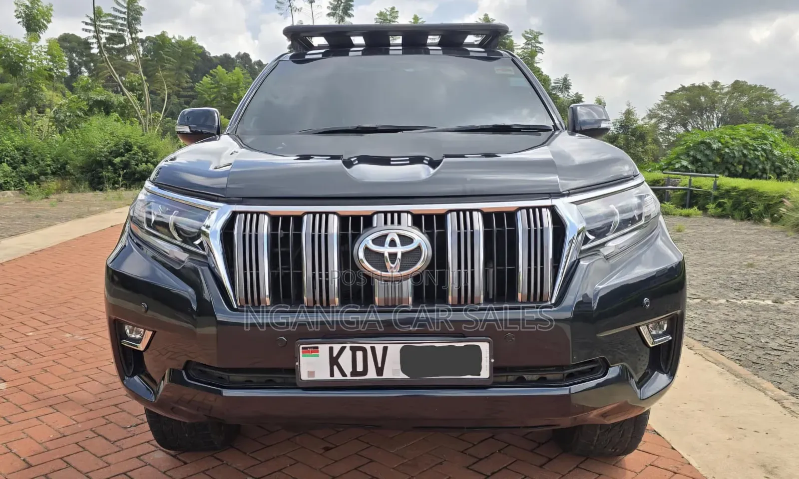 Toyota Land Cruiser Prado 2016 Black