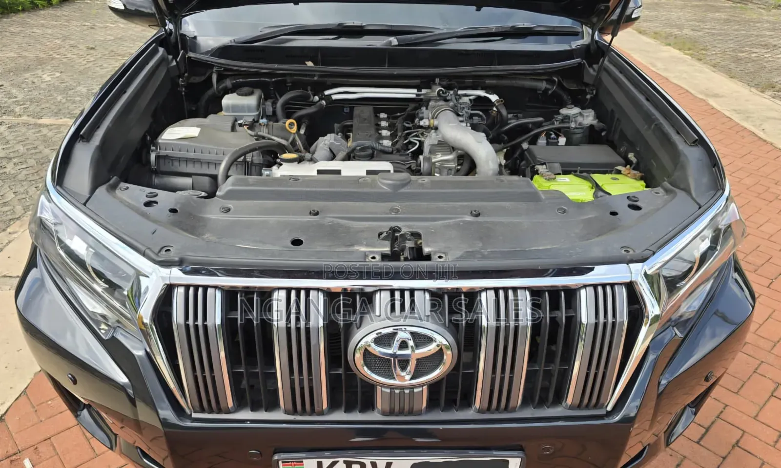 Toyota Land Cruiser Prado 2016 Black