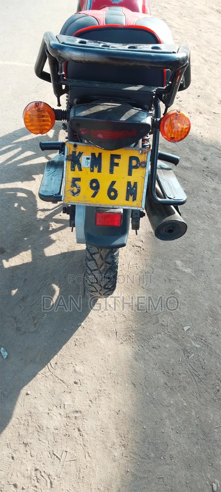 Bajaj Boxer 150 UG 2024 Red