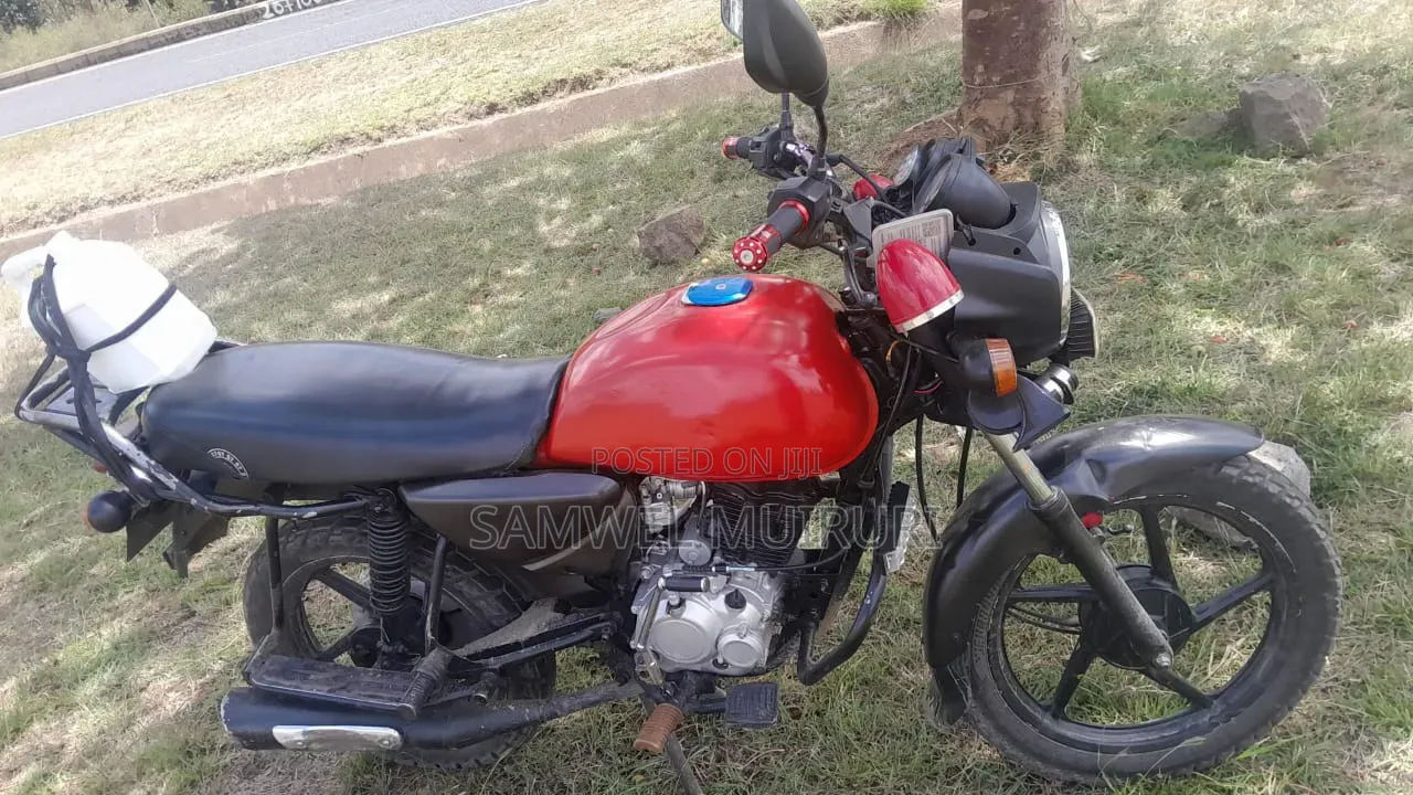 Bajaj Boxer 150 UG 2022 Red