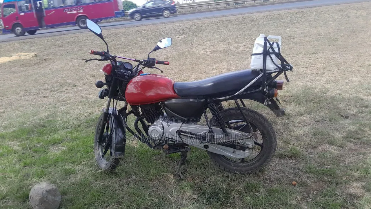 Bajaj Boxer 150 UG 2022 Red