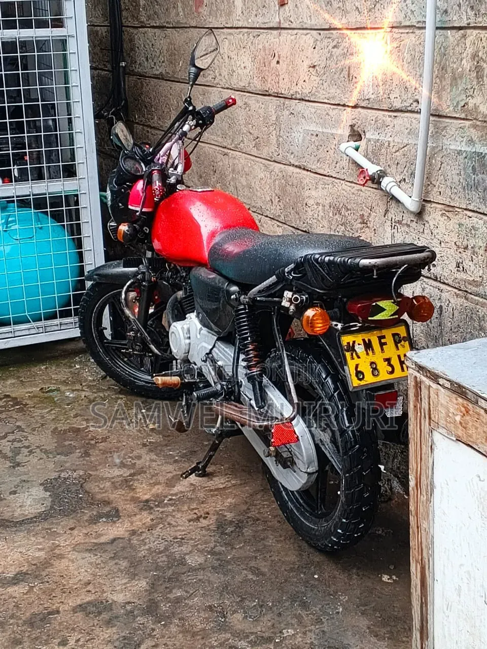 Bajaj Boxer 150 UG 2022 Red