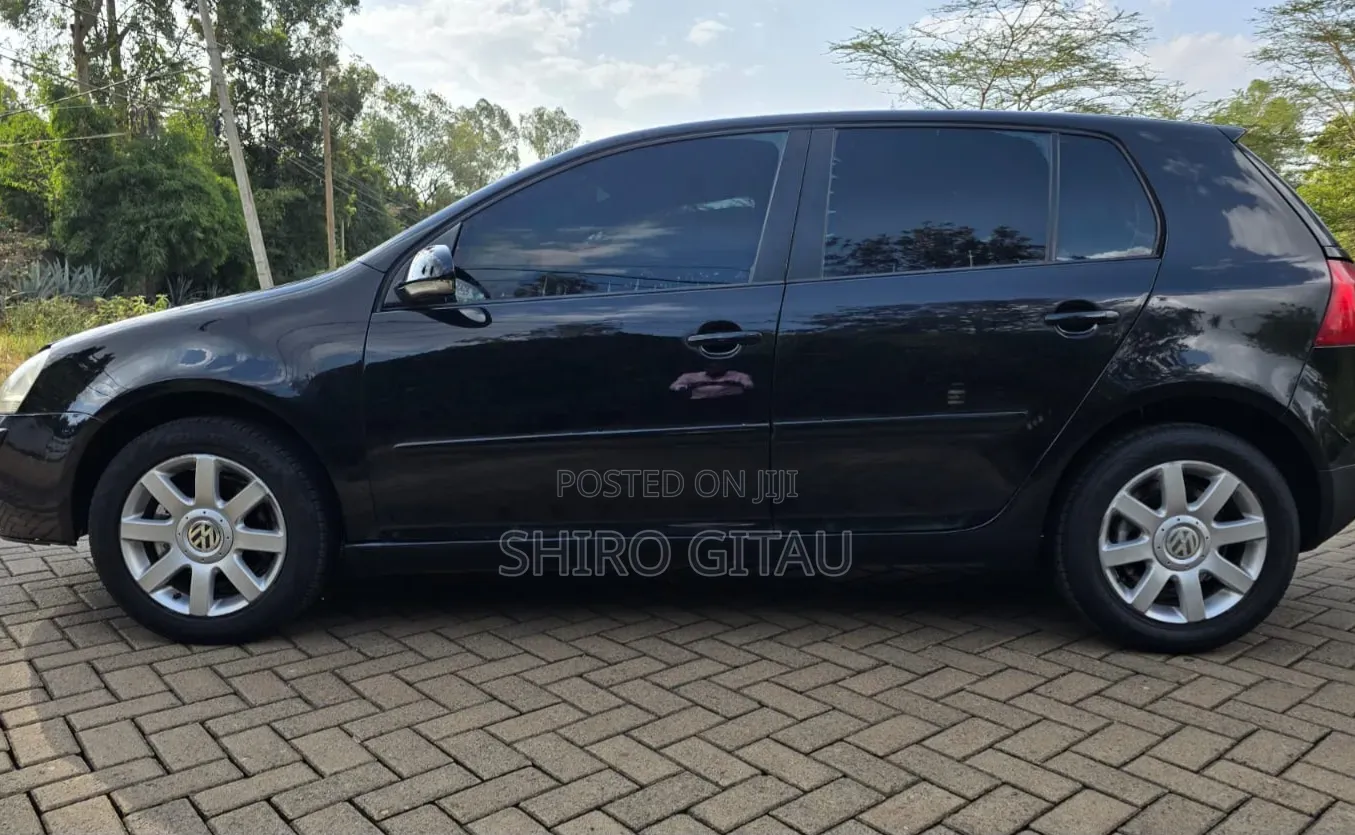 Volkswagen Golf 2005 Black