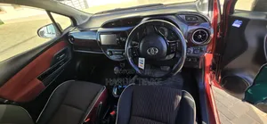 Toyota Vitz 2017 Maroon