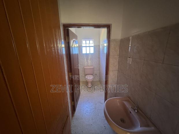 4bdrm Bungalow in Kibiku for rent - thumbnail 8