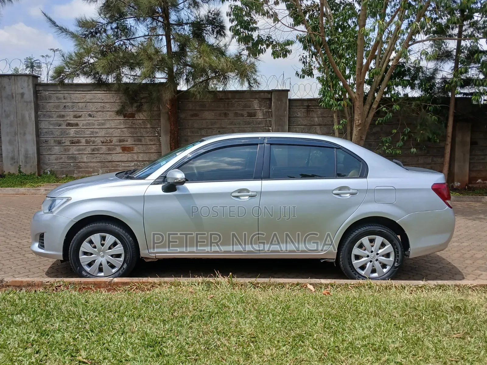 Toyota Axio 2013 Silver