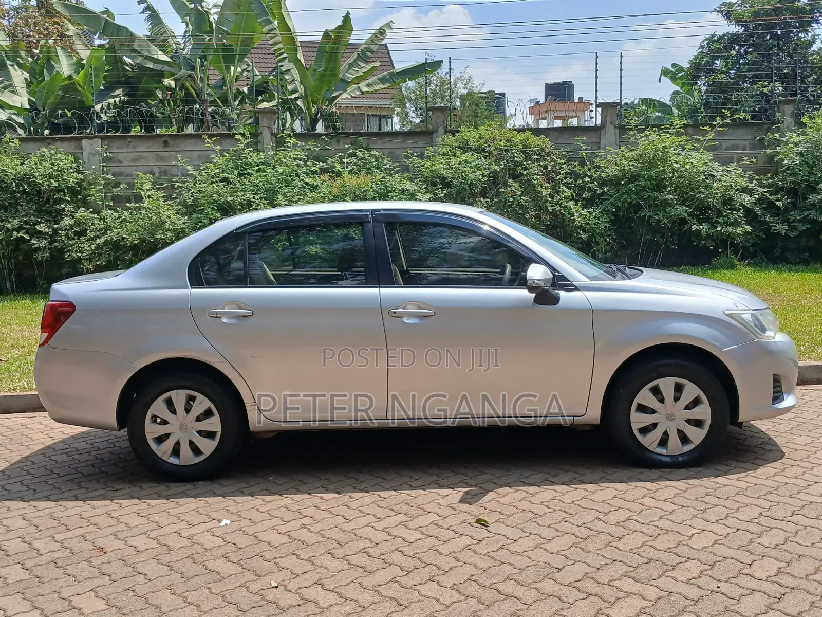 Toyota Axio 2013 Silver