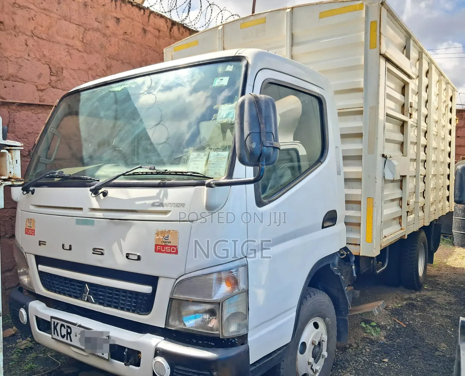 Mitsubishi-- Canter Fe84