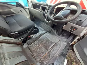 Mitsubishi-- Canter Fe84