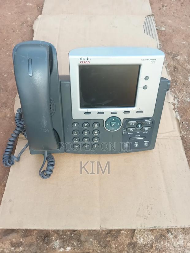 Cisco 7945. Intrnet Phones