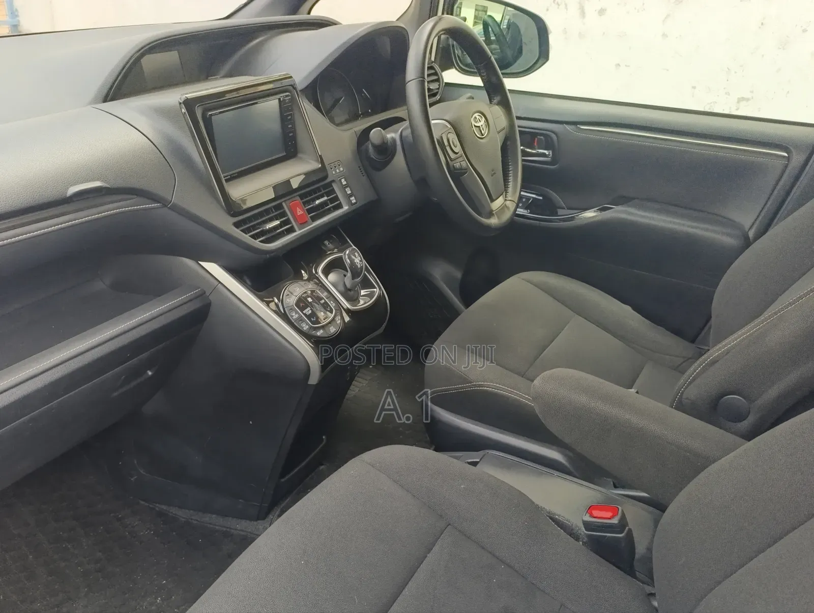 Toyota Esquire 2019 Brown