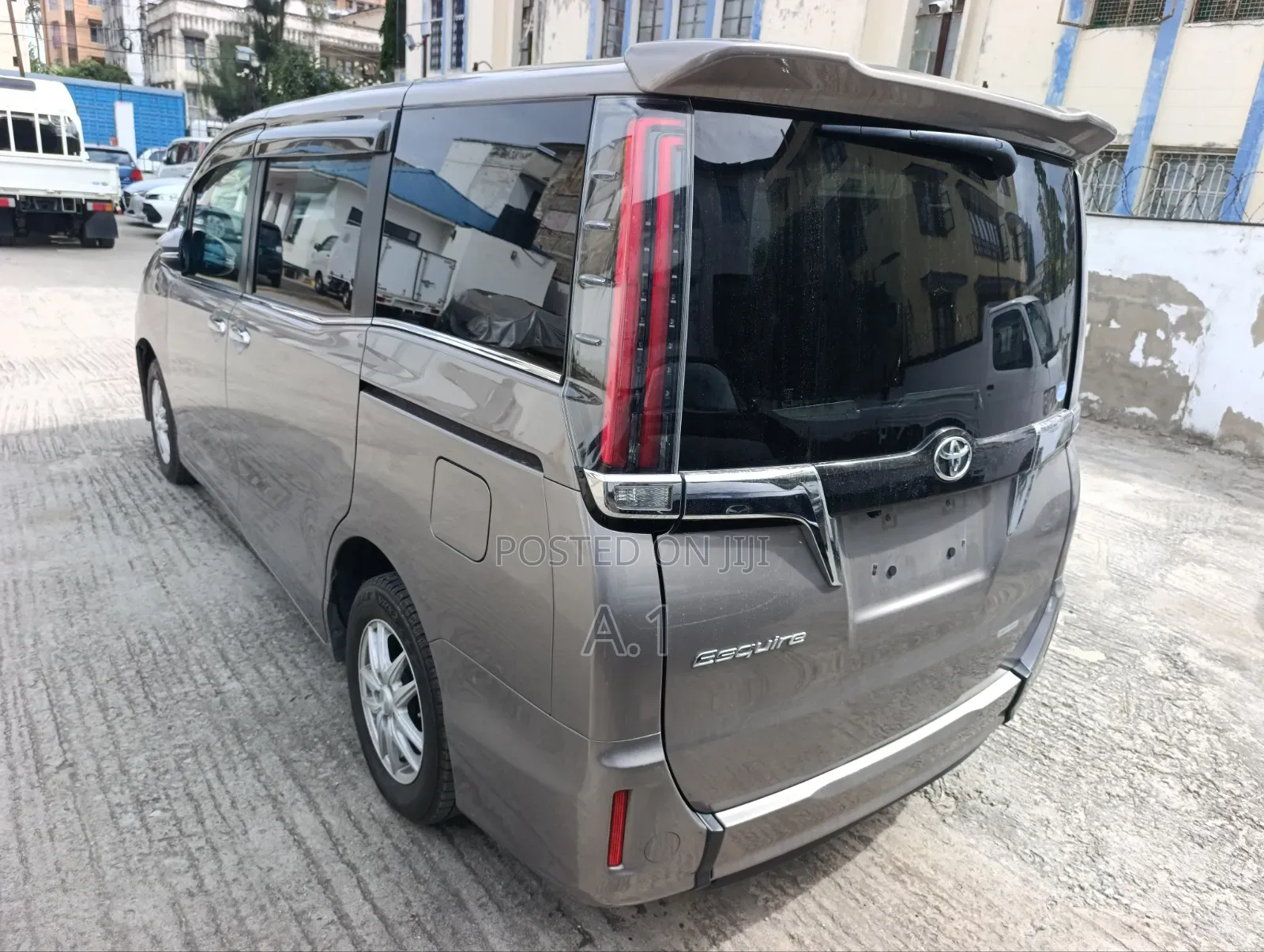 Toyota Esquire 2019 Brown