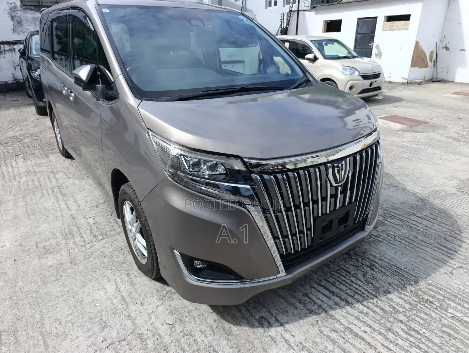 Toyota Esquire 2019 Brown