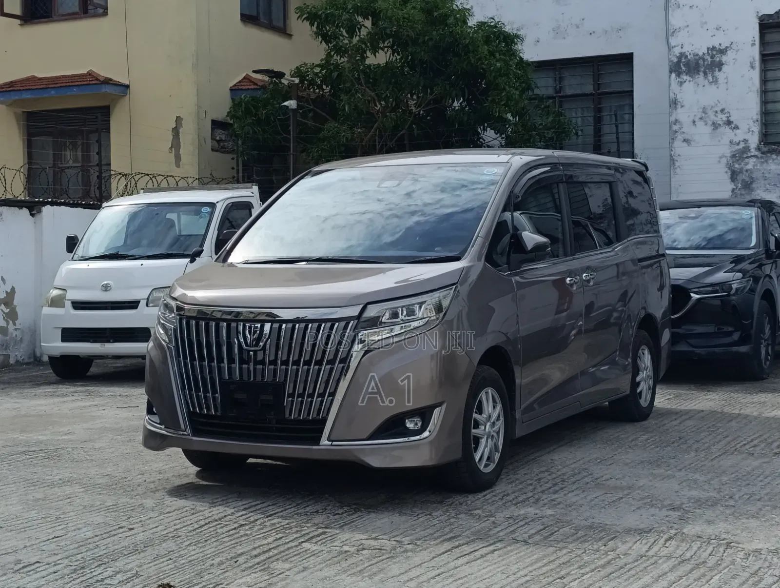 Toyota Esquire 2019 Brown