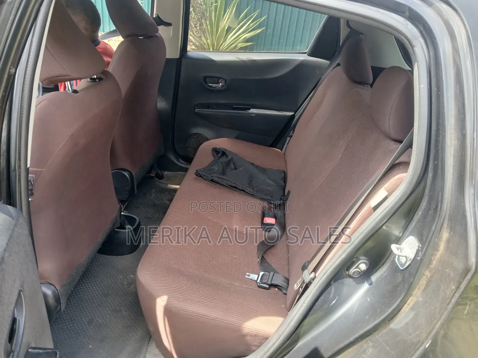 Toyota Vitz 2011 Black
