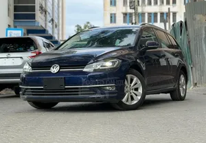 Volkswagen Golf 2019 Blue