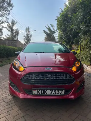Ford Fiesta 2015 Red