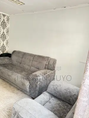 5 Seater Couch/ Sofa Set
