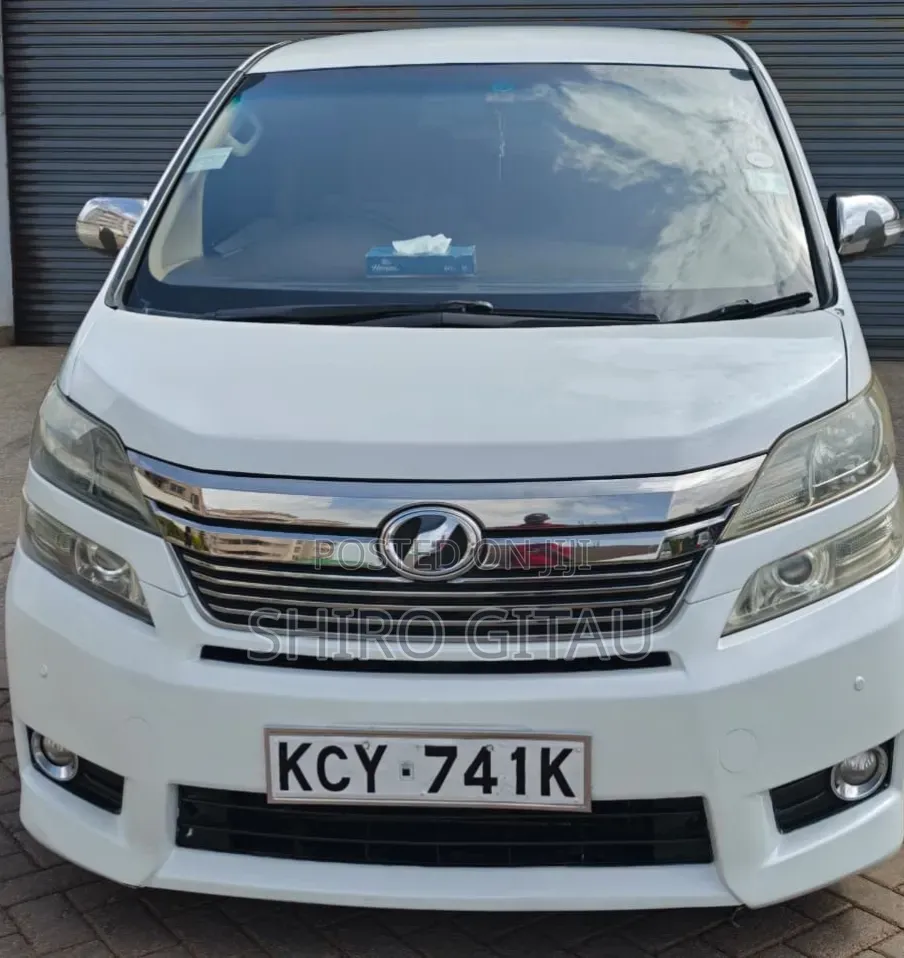 Toyota Alphard 2012 White