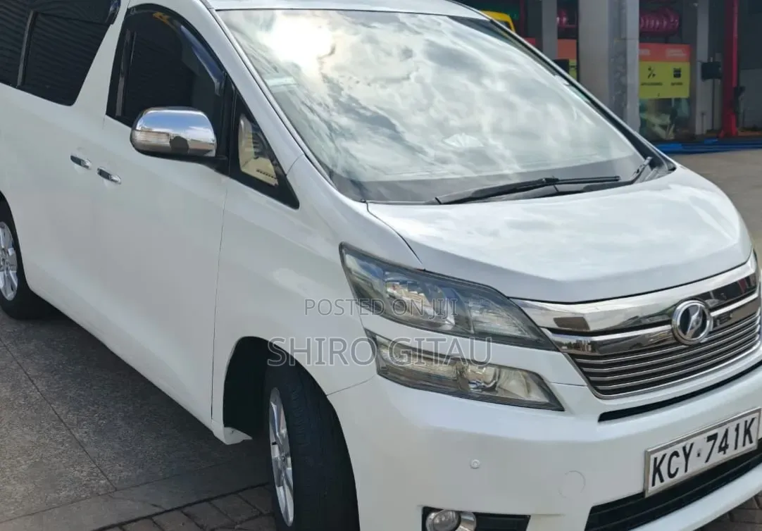 Toyota Alphard 2012 White