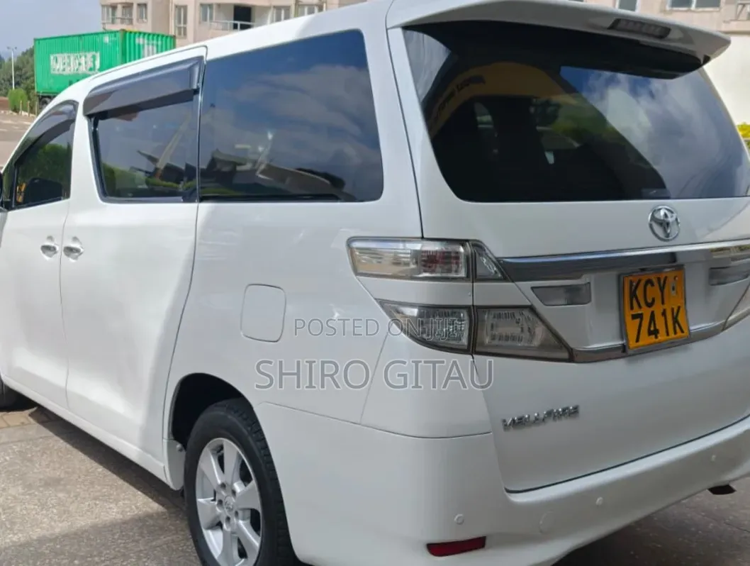 Toyota Alphard 2012 White