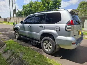 Toyota Land Cruiser Prado 2006 Silver
