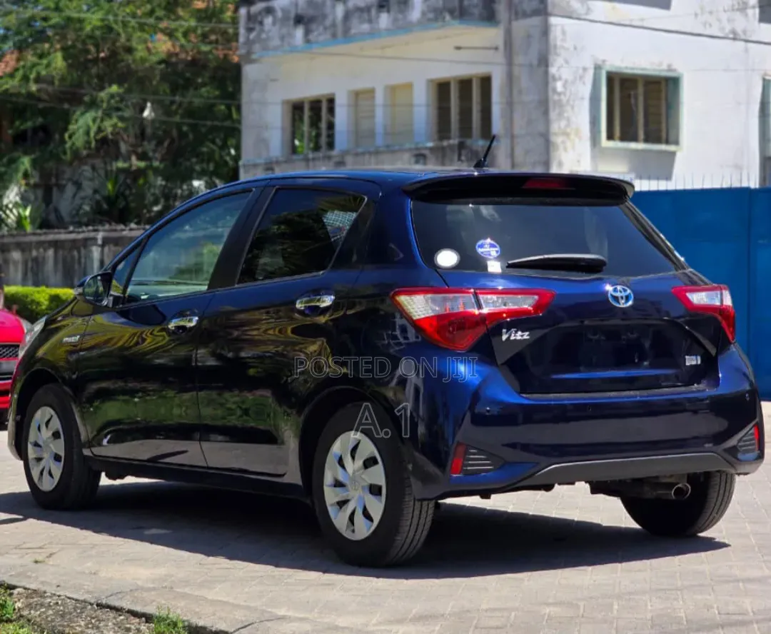 Toyota Vitz 2019 Blue