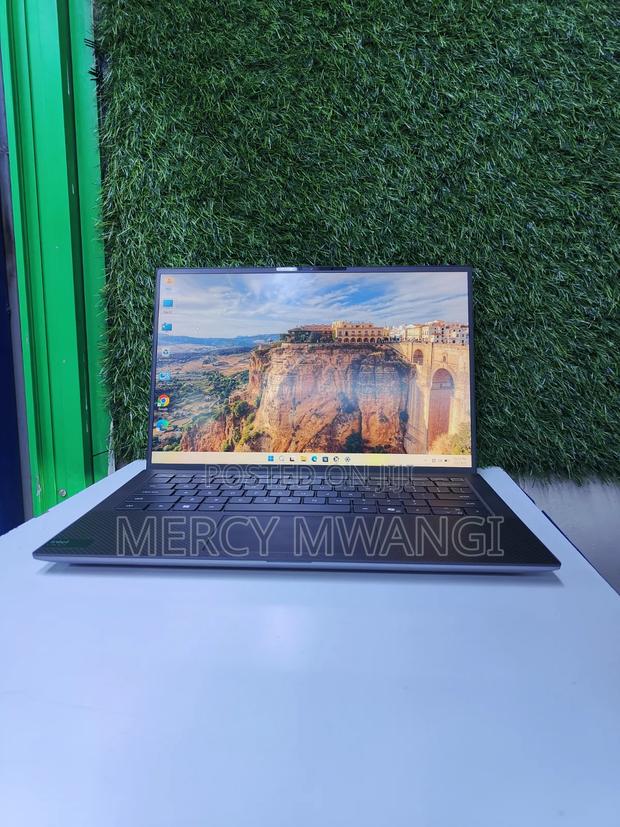 Laptop Dell Precision 5490 6GB Nvidia SSD 1T - thumbnail 3