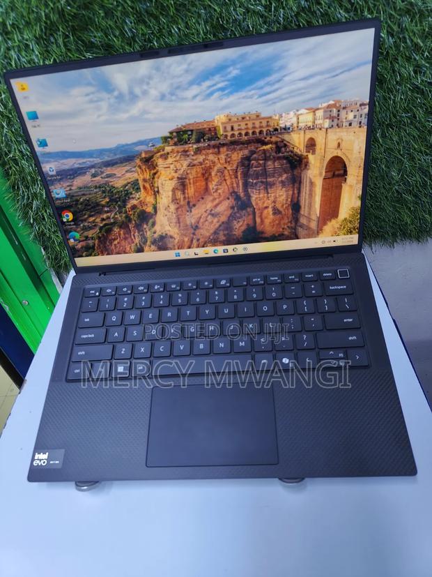 Laptop Dell Precision 5490 6GB Nvidia SSD 1T - thumbnail 9