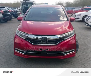 Honda Fit Shuttle 2019 Red