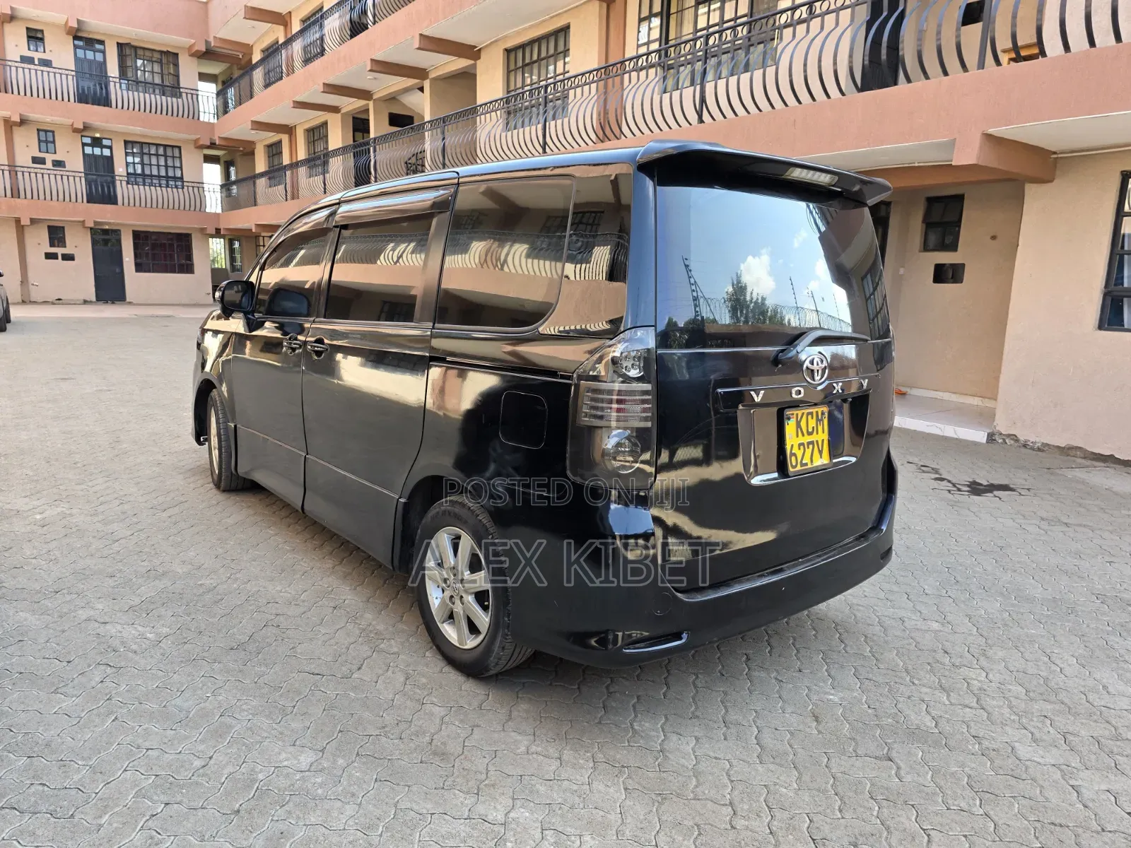 Toyota Voxy 2010 Black