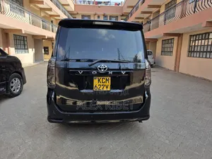 Toyota Voxy 2010 Black