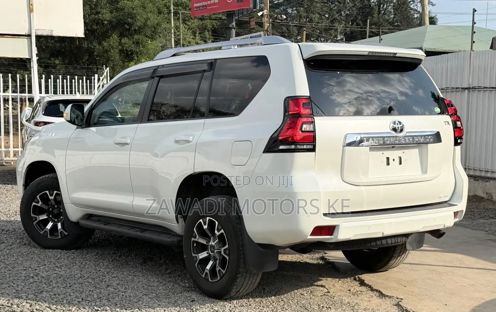 Toyota Land Cruiser Prado 2019 White