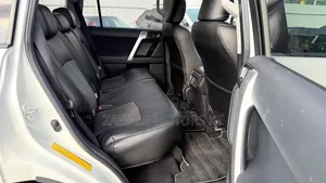 Toyota Land Cruiser Prado 2019 White