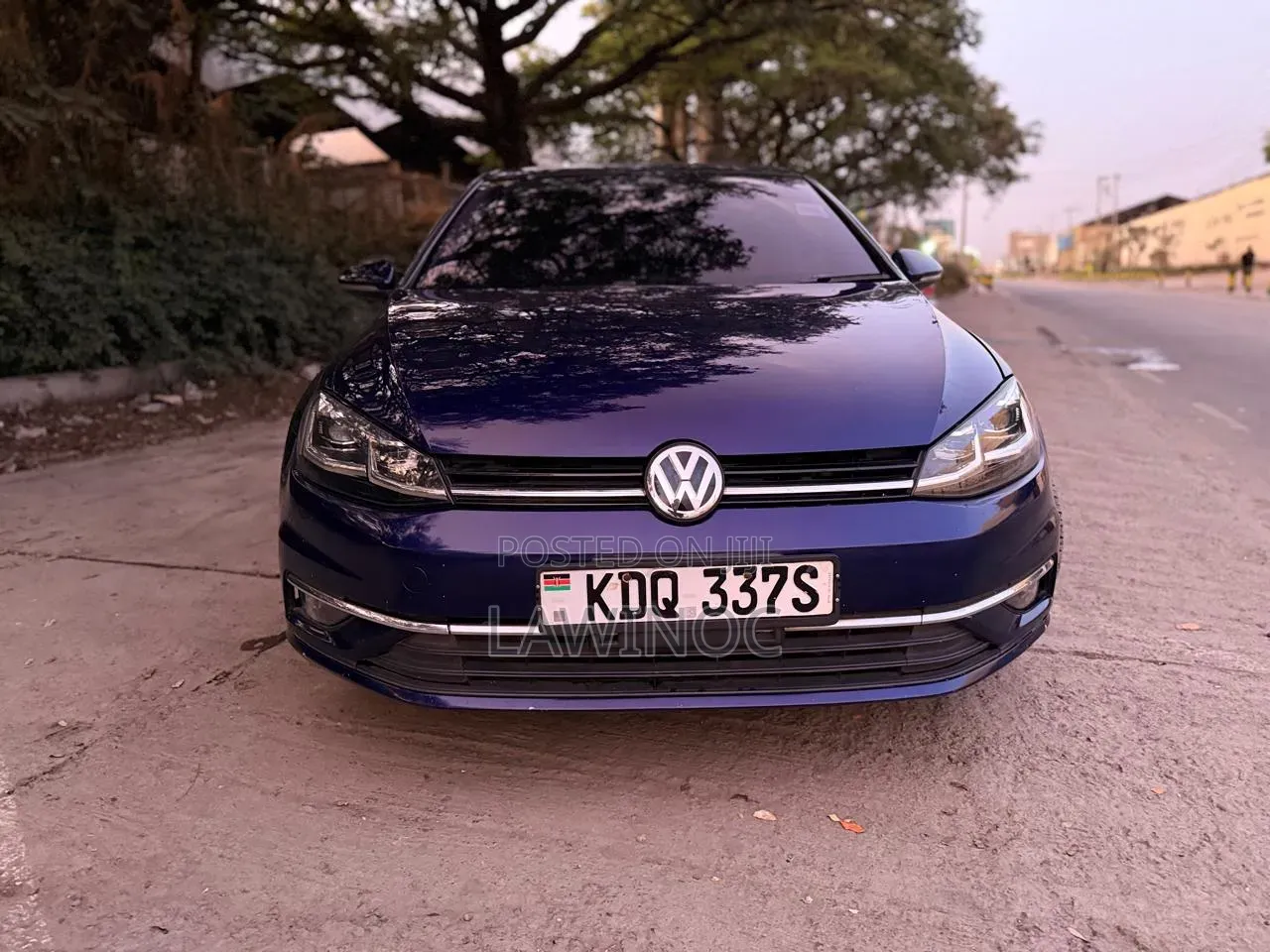 Volkswagen Golf 2017 Blue