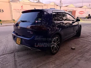 Volkswagen Golf 2017 Blue
